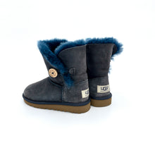 Load image into Gallery viewer, Kids' BAILEY Button Boot
